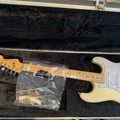 Fender MIJ E Series Olympic White Stratocaster in Excellent Condition 1984-1987 image 14