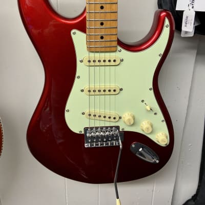 Tagima TG-530 2021 Candy Apple Red TW Series Stratocaster for sale