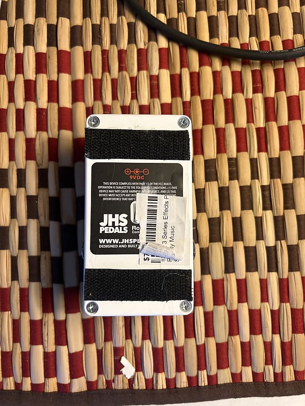 JHS 3 Series Fuzz