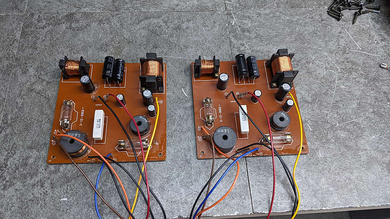 Realistic Mach Two Crossovers 40-4032A Free Shipping  			