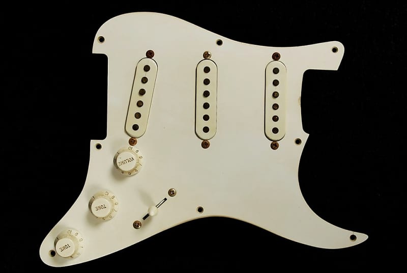 Stratocaster / Strat Aged Loaded Guard / Loaded Pickguard ''1954-1957'' Single Ply White - Aged - Relic image 1