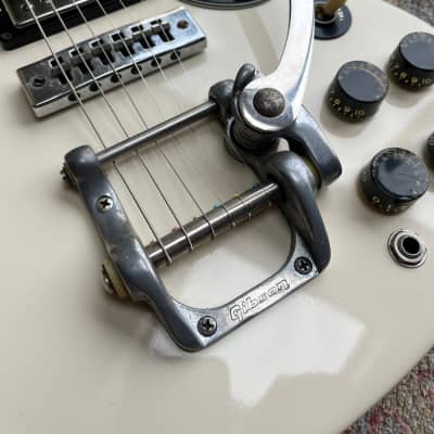 1972 Gibson SG Standard with Factory Gibson Bigsby - White image 4