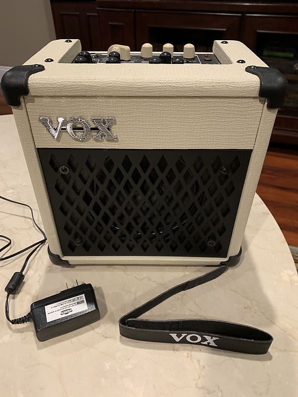 Vox Mini5 Rhythm 5W Modeling Amp | Reverb