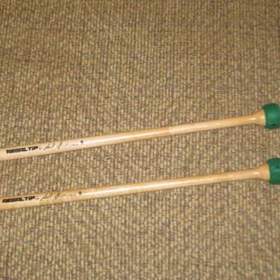 ONE pair new old stock Regal Tip 605SG (Goodman #5) Ultra Staccato Saul Goodman Timpani Mallet, small ball covered w/ two layers of tightly wound green felt, maple shaft -- Ideal for recording. Clean rhythmical articulation, especially on low tones image 5