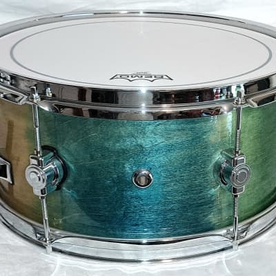 MARTIAL PERCUSSION HANDCRAFTED 14 x 6.5" MAPLE SNARE DRUM 2023 - TIEDYED DENIM LACQUER imagen 3