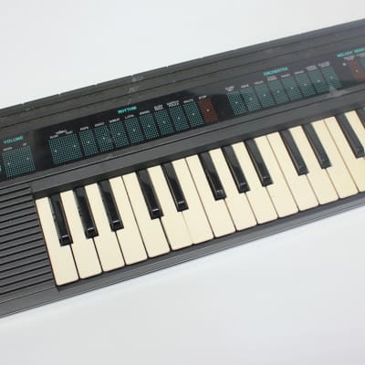 Vintage Yamaha Portasound Keybaord Synth PSS 130 Synthesizer Lo Fi