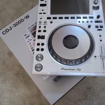 Pioneer DJ CDJ-3000 ほぼ未使用