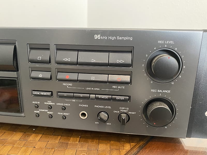Pioneer D-9601 Professional 88.2/96kHz DAT Recorder | Reverb