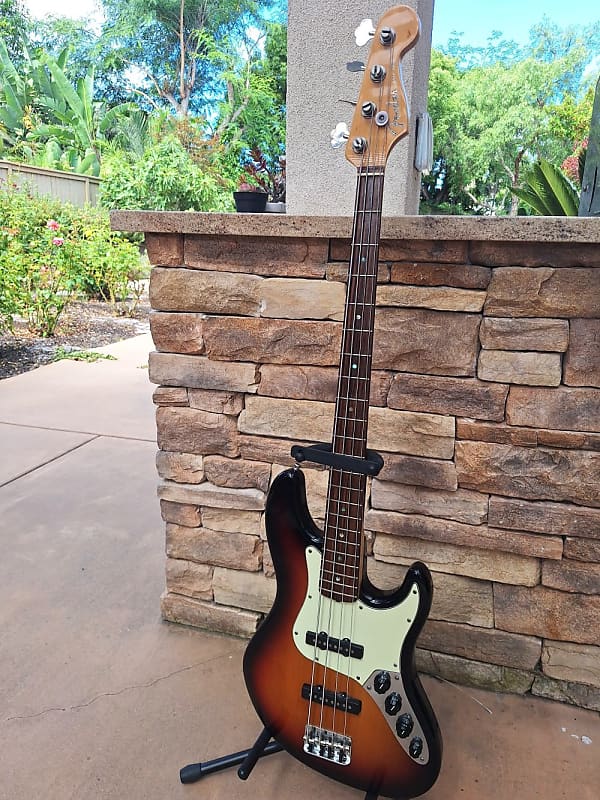 ベース Fender American deluxe Jazz Bass 1999 1999 Fender American Deluxe Jazz Bass - Black Book Guitars