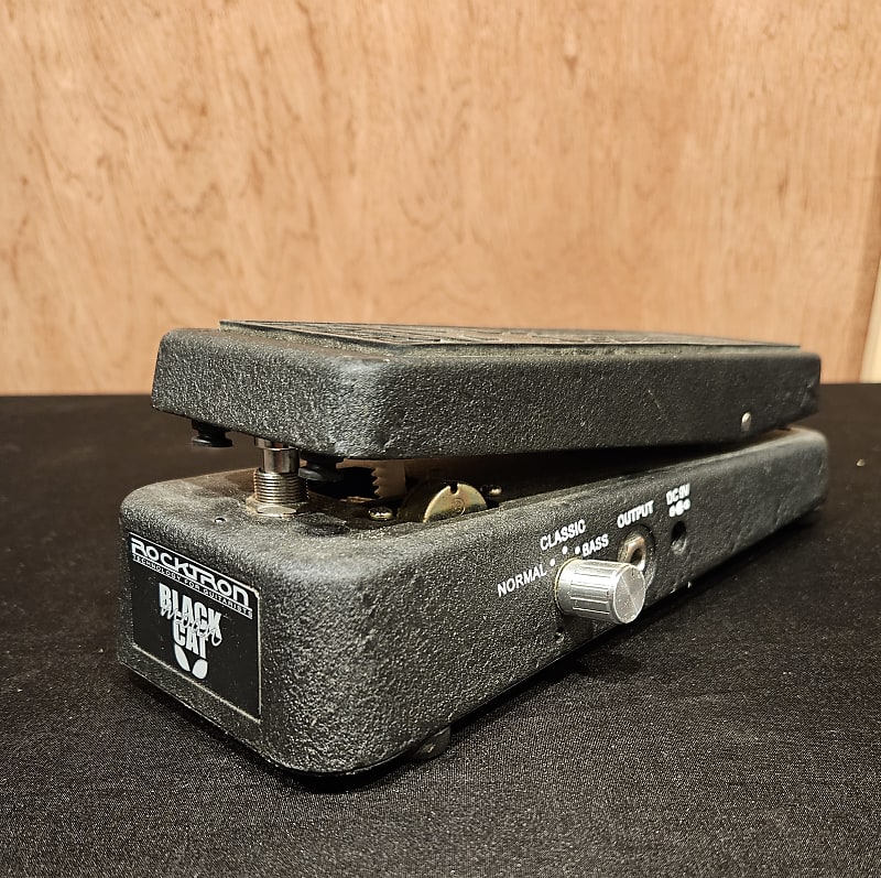 Rocktron Black Cat Moan | Multi-Function Wah with Distortion