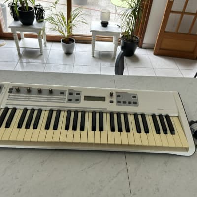 M-Audio Venom 49-Key Analog Synth Keyboard 2010s - Gray