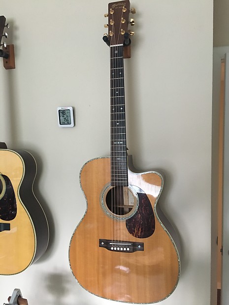 Martin om cutaway hot sale