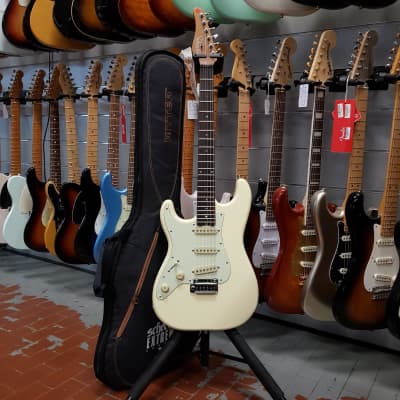 Schecter   Route 66 Saint Louis Sss Stratocaster Left Mancina White image 2