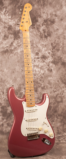 Fender strat store burgundy mist