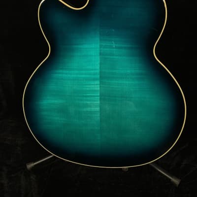 D'Angelico NYL-4 18" Blue Archtop made in 2002 by Vestax - Blue Burst image 7