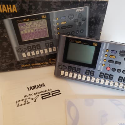 Yamaha QY22 Sound Module Music Sequencer in original box