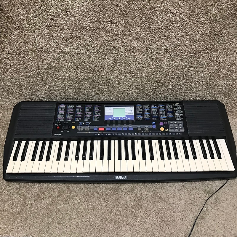 Yamaha PSR-190 Keyboard image 1