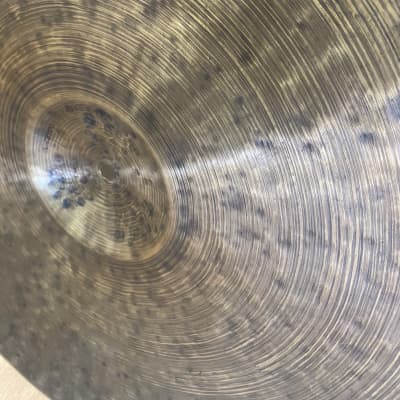 Istanbul Agop 22" 30th Anniversary Ride Cymba 2114 g. + Leather Cymbal Bag image 7