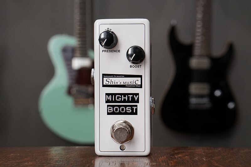 Shin's Music Mighty Boost *Authorized Dealer*