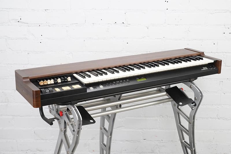 Hammond XB-2 v2 61-Key Digital Organ Keyboard Owned by Toto #52301