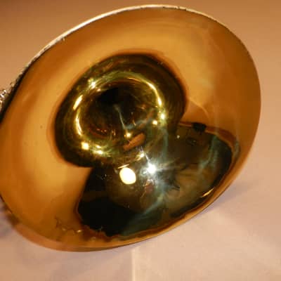 King 618 Single French Horn image 3
