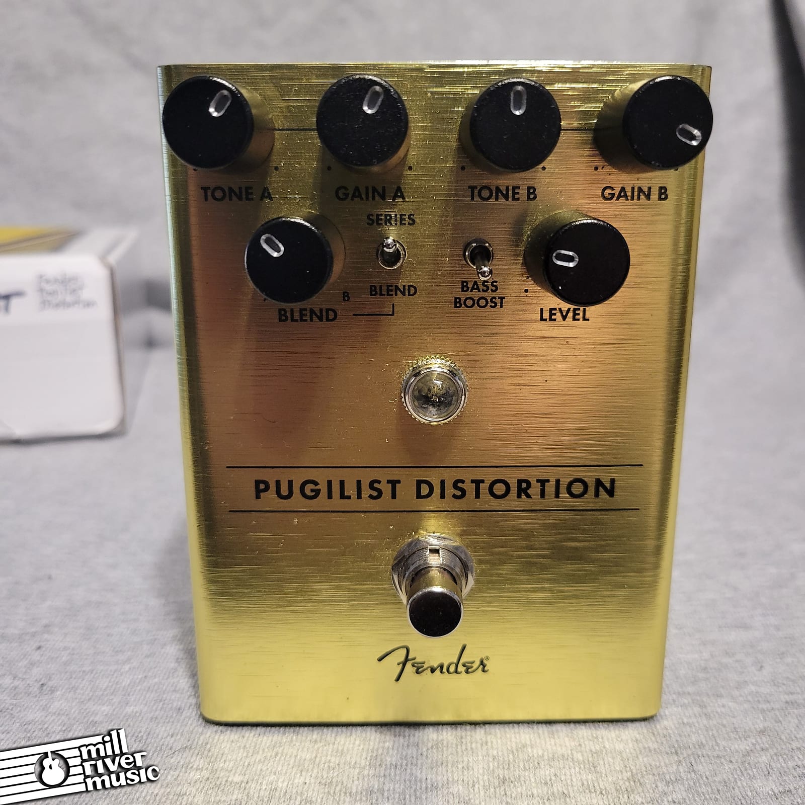 Fender Pugilist Disortion Effects Pedal w/ Box Used