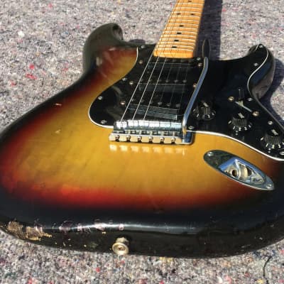 Fender Stratocaster 1976 Sunburst Maple fingerboard image 4