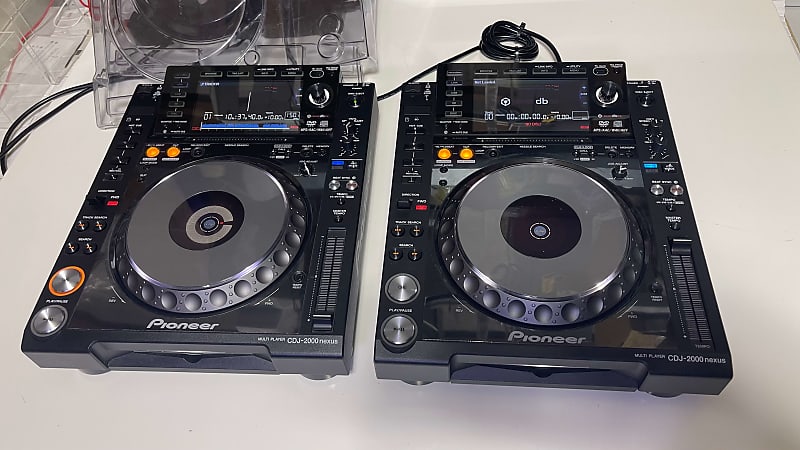 Pioneer CDJ-2000 Nexus X 2 & DJM-900 SRT Serato DJ Mixer - Excelent Set 3  items