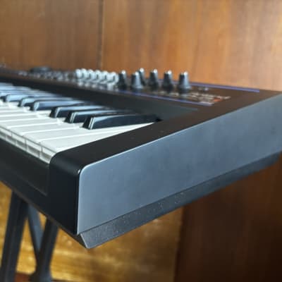 ROLAND JUNO-Gi Mobile Synthesizer with Digital Recorder w/ bag power supply image 6