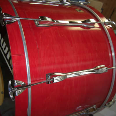 Ludwig Classic Maple 90s Flame Red Shadow Bass Drum 24X16, looks and sounds Great! image 5