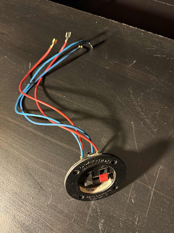 Infinity SM62 Crossover  			