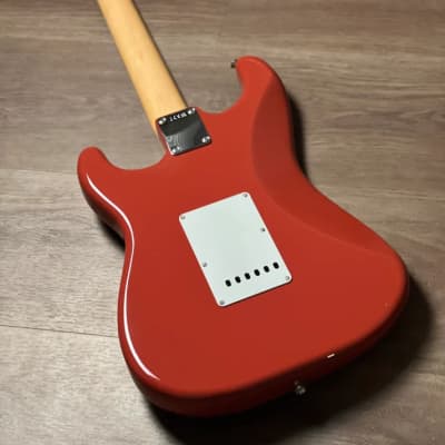 Fender Japan(フェンダージャパン) / ST68-JH  ST68-JH/VWH/2008/リバースヘッド/純正ソフトケース付/本体重量約3.8kg | 中古品の販売・通販ならセカンドストリート