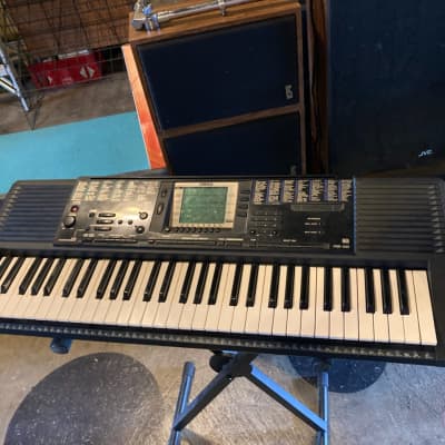 Yamaha PSR-330 61-Key Portable Keyboard LOCAL PICKUP ONLY
