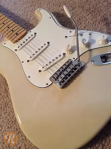 Fender FSR Standard Stratocaster White Blonde 2010 image 1