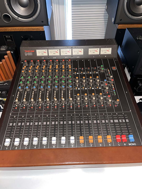 TASCAM M308 Reverb