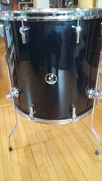 18x18 shop floor tom