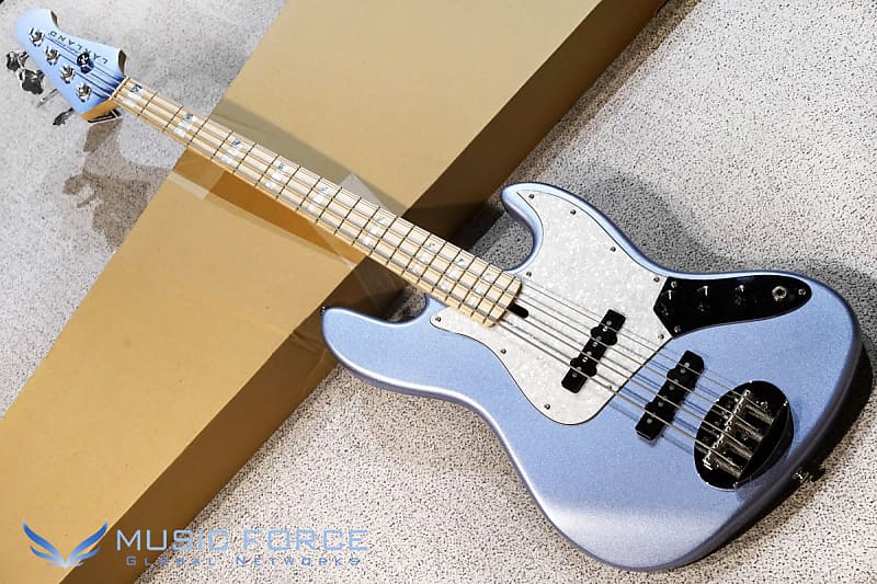 Lakland Skyline 44-60 Custom Vintage J-Ice Blue Metallic