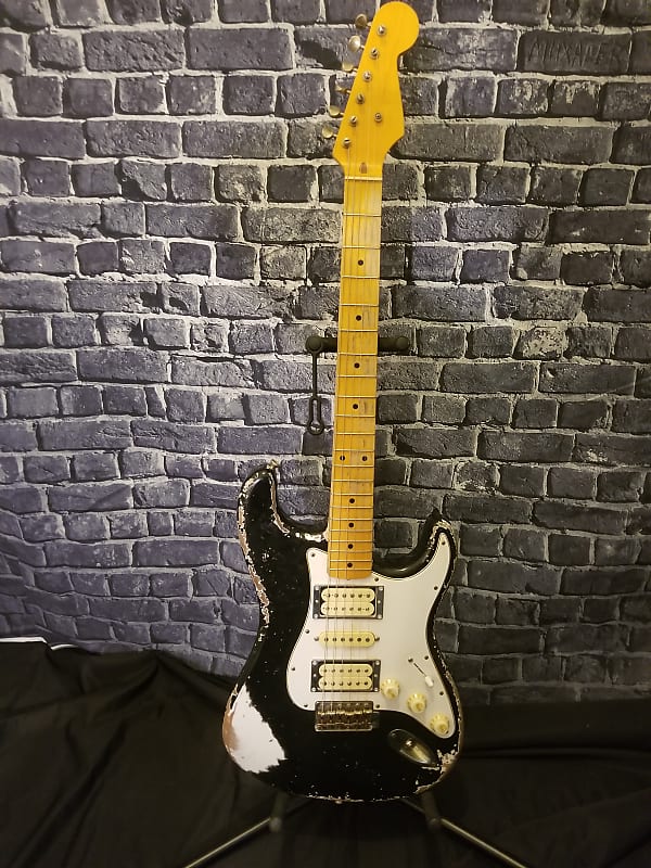 Dave murray deals black strat