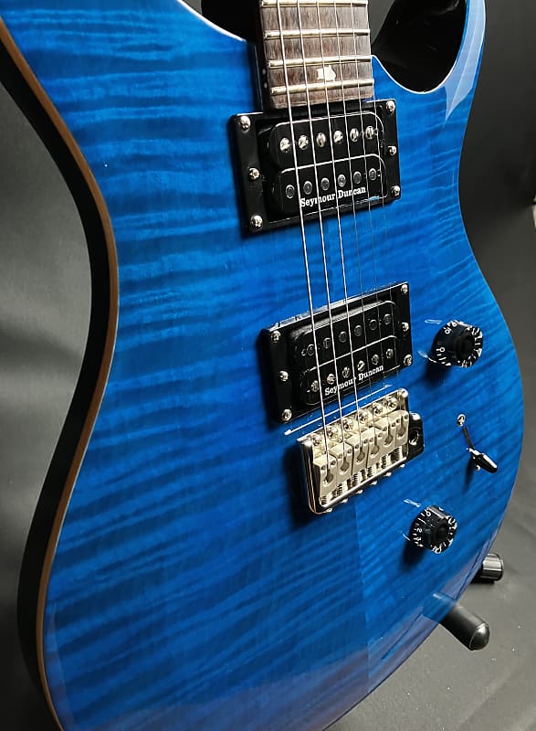 Paul Reed Smith PRS SE Custom 24 Electric Guitar Blue Sapphire w