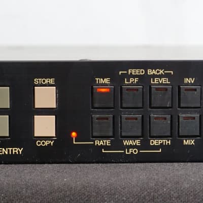 Yamaha D1500 Vintage Digital Delay 1U Rack Mount Unit W/ MIDI - 100 - 240V image 6