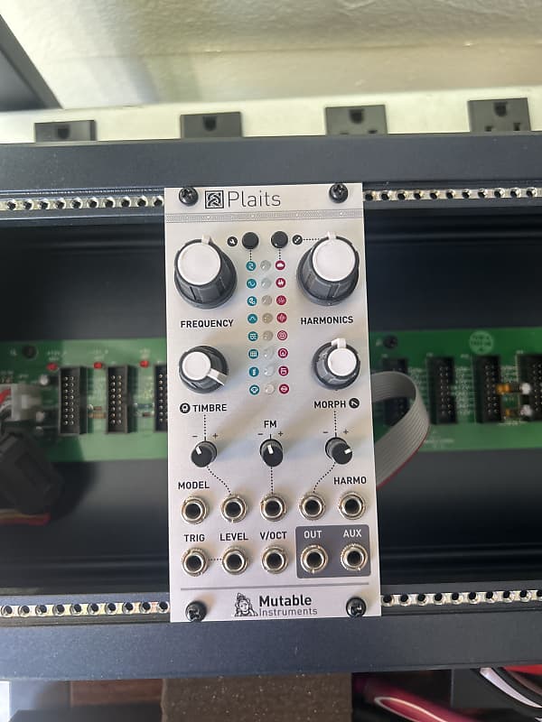 Mutable Instruments Plaits