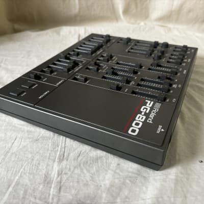 Roland PG-800 Synthesizer Programmer | Reverb