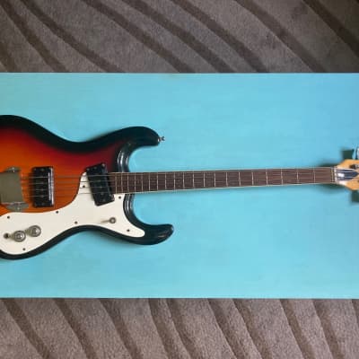 Mosrite Bass 1966 - Ventures style model - Sunburst image 3