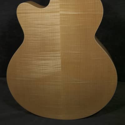 Peerless Manhattan Blonde Archtop Guitar w case #7141 image 3