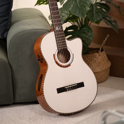 Cort Sol Encanto White Blond w/Gigbag (B Stock) image 3