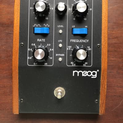 Moog Moogerfooger MF-102 / エクスプレッションペダル Moog Moogerfooger MF-102 Ring Modulator Pedal | Sweetwater