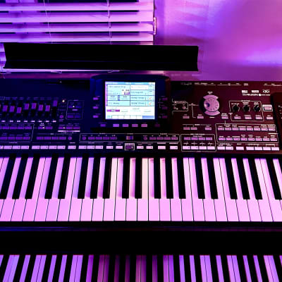 Korg PA3X LE 76 Key Professional Arranger Keyboard 2010s - Black