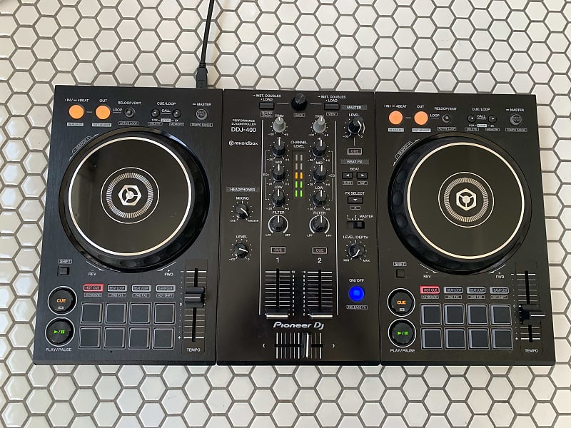 Pioneer DDJ-400 rekordbox DJ Controller | Reverb Pioneer DDJ-400 rekordbox DJ Controller | Reverb