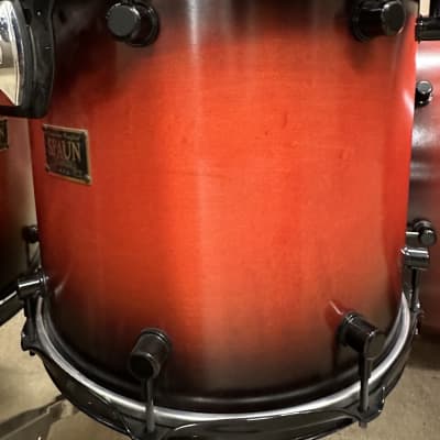 Spaun USA Custom Maple Drumset 10-12-14-16-22 - Red to Black Burst Satin image 5