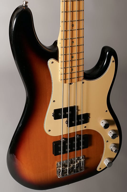 Fender American Deluxe Precision Bass Ash 2004 - 2006 | Reverb